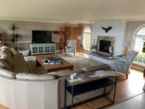 Private home on 4 Acres with forever water views - Image 3