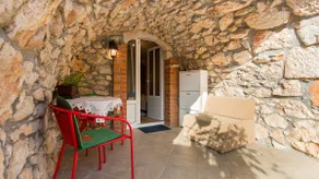 Studio Mari with a stone terrace and parking - Image 3