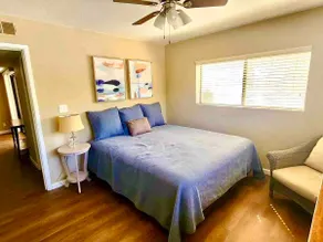 Cozy Retreat | Pool, Private Balcony, King bed - Image 2