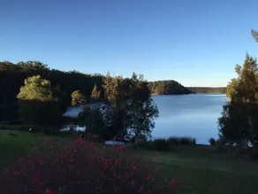New 1 bedroom Cottage right on Lake - Image 2