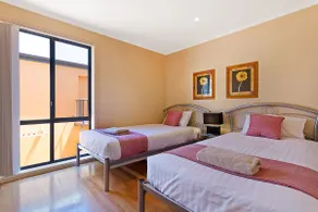 Snug Cove Villa - Image 3