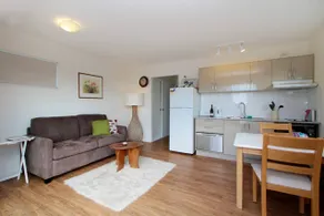 Garden Apartment - beside the sea! - Image 3