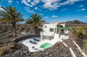 An Oasis in the middle of the Volcano! - Image 2
