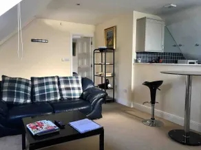 Newbury, Sydmonton Flat with Countryside Views - Image 3