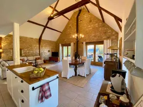 Authentique grange de campagne française - dans le Limousin, en France, «Lake District». - Image 3