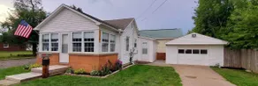 Buckeye Bungalow charming and cozy cottage, close to everything - Image 2