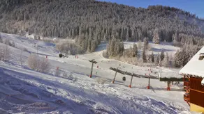 Beautiful F4 on the snow front - Image 2