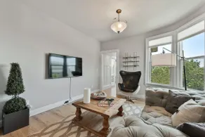 THREE BEDROOM TWO BATH BERKELEY PARADISE - Image 3