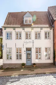 Idyllic And Quaint Apartment ”Oberstübchen” - Image 2