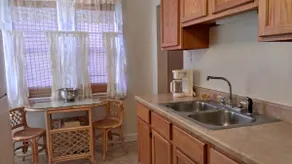 Spacious 2BR w/Full Kitchen - Alton Extended Stay - Image 5