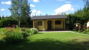 Cozy cabin with private lake access - Image 3