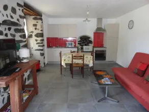 Apartment in renovated Le Coudert farmhouse - Image 4