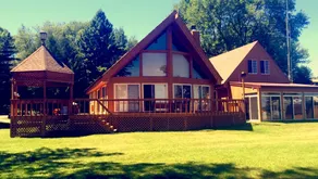 Serene Lakefront Home - Image 3