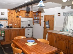 Penycrug traditional welsh cottage - Image 5