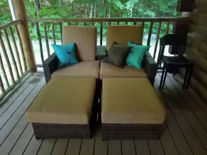 The Lakes Region Log Cabin - Image 5