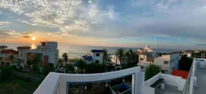 Beautiful brand new family holiday home near beach - Image 3