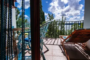 Dobrila - Vacation home with direct access to the sea - Image 3