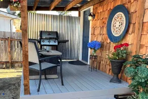 Cape Cod Hideaway Unit#4 - Image 2