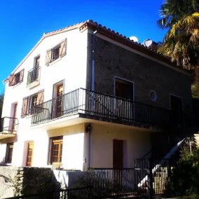 Apartment with private pool, beautiful views - Image 3