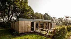 Luxury Modern Bungalow (23) - Image 4
