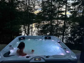 Millet Lake House • Hot Tub • Sandy Beach - Image 2