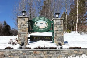 Beautiful 4 BR Townhome minutes from Mt Snow - Image 2