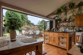 The Flower Shop Cottage - Image 2