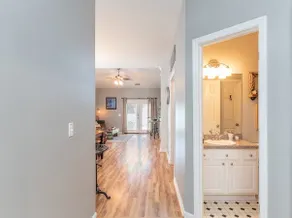 Charming Bluffton Single Story Home In Old Town - Image 3