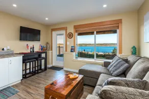 Pier View Suite - Image 3