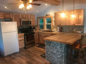 Lakefront Getaway - Relax & recharge on Song Lake! - Image 2