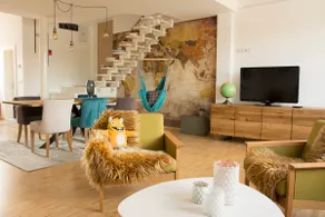 Vintage Design Apartment - Image 2