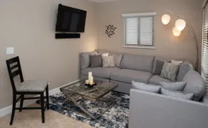 Gorgeous 1 Bedroom Guest House - All Amenities!!! - Image 2