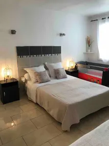 Air-conditioned apartment with jacuzzi, parking, garden, barbecue - Image 5