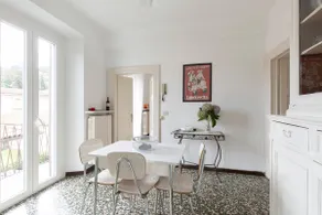 Stresa Apt. CENTRAL with LAKE VIEW (and Wi-Fi!) - Image 5