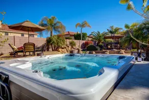 Luxury Dream Home, Pool and Hot Tub - Image 3