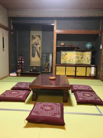 A house that is perfect for families who want to enjoy Hottarakashi Onsen and play in the fruit park, and where you can also walk the host dog, Minmin - Image 2