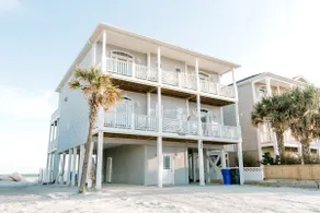 Beautiful Oceanfront property 5 bed/5 bath - Image 2