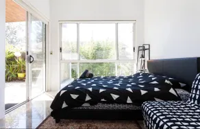 Relax and Retreat Studio Flat. Bella Vista - Image 2