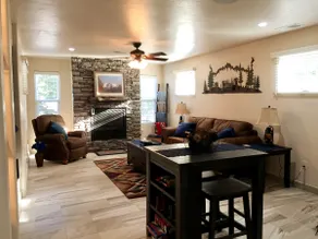 Mountainside Hideaway - Image 4