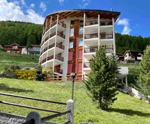 Victoria’s Home - duplex penthouse with stunning mountain views - Image 5