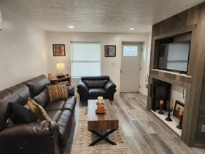 The Flat on Main - Image 2