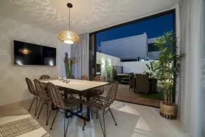 Villa Acacia. Heated Pool, Jacuzzi and A.C. - Image 2
