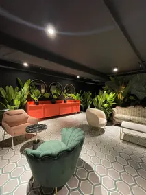 Secrt Jungle in the Heart of the City - Image 5