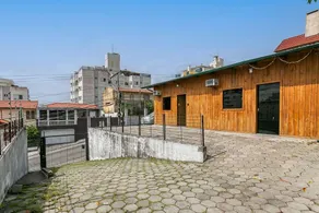 House near the Center overlooking the Sea. - Image 2