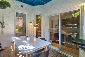 Beautiful, Great area, Parking, Next to Metro! - Image 2