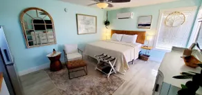 (RIGHT) Private Guest Suite in the Heart of CB - Image 2