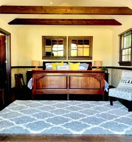 Couples Getaway,heart of RT 151,stunning views - Image 5