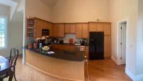 Home away from home. private and quiet - Image 4