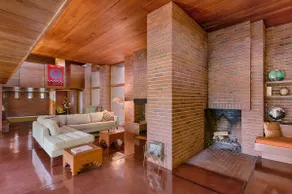 Still Bend/Frank Lloyd Wright's Schwartz House - Image 3