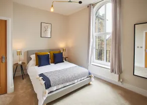 Host & Stay - Artsbank Apartment - Image 3